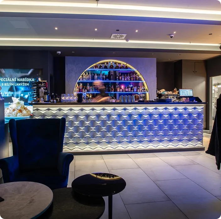 Star’s Restaurant & Lounge